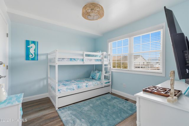 212 Oyster Lane, N Topsail Beach, NC 28460