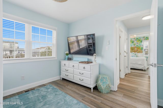 212 Oyster Lane, N Topsail Beach, NC 28460