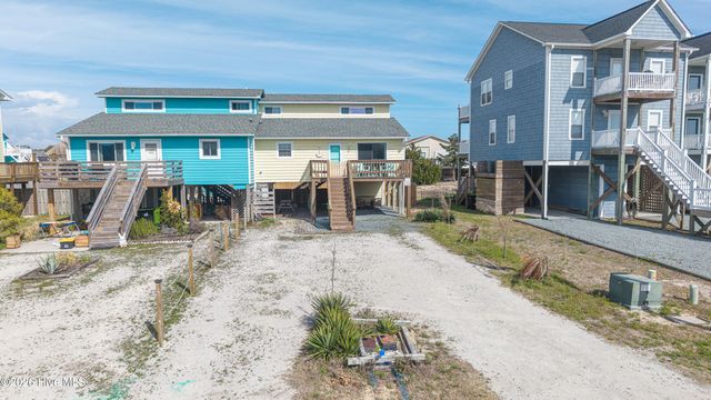 212 Oyster Lane, N Topsail Beach, NC 28460