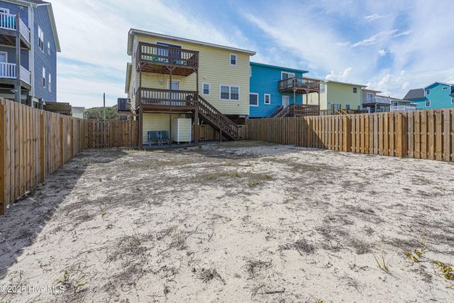 212 Oyster Lane, N Topsail Beach, NC 28460