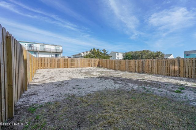 212 Oyster Lane, N Topsail Beach, NC 28460