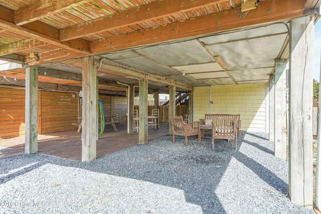 212 Oyster Lane, N Topsail Beach, NC 28460