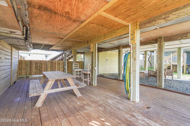 212 Oyster Lane, N Topsail Beach, NC 28460