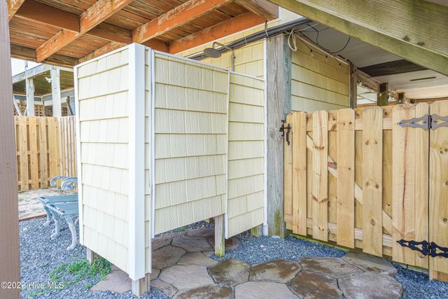 212 Oyster Lane, N Topsail Beach, NC 28460