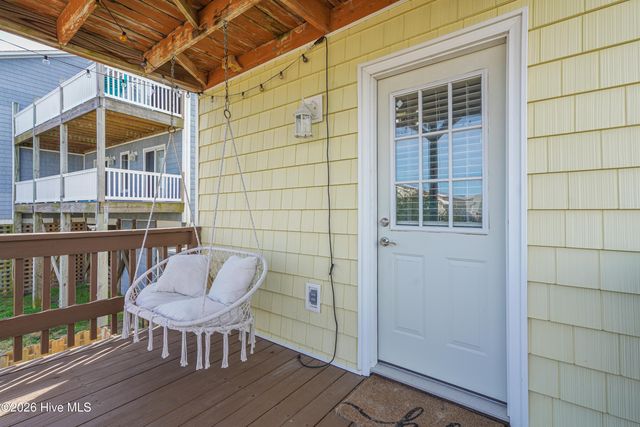 212 Oyster Lane, N Topsail Beach, NC 28460