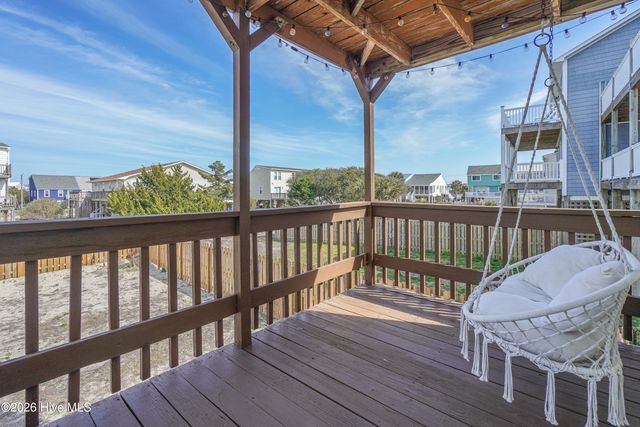 212 Oyster Lane, N Topsail Beach, NC 28460
