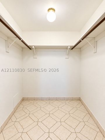 3001 NW 48th Ave 339, Lauderdale Lakes, FL 33313