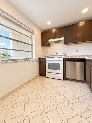3001 NW 48th Ave 339, Lauderdale Lakes, FL 33313
