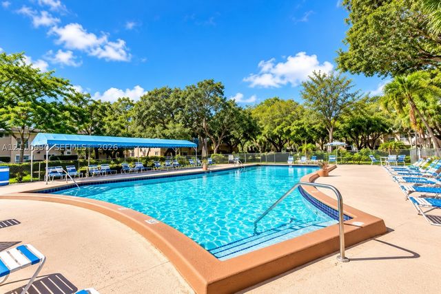 3001 NW 48th Ave 339, Lauderdale Lakes, FL 33313