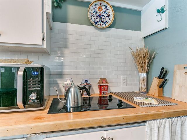 411 Russell Drive, Midwest City, OK 73110