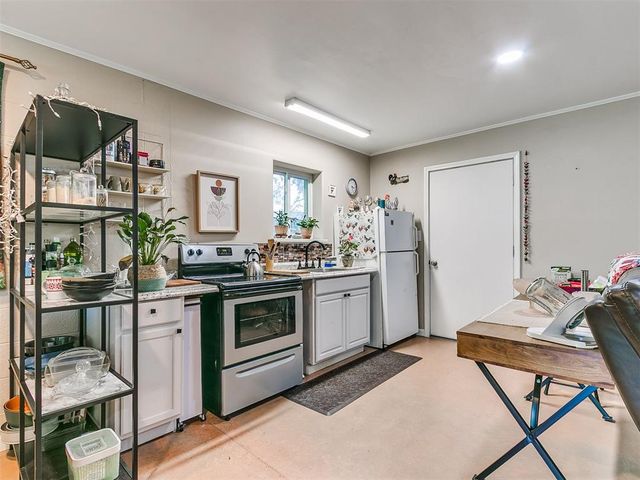 411 Russell Drive, Midwest City, OK 73110