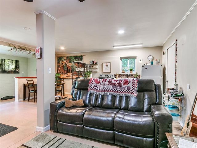 411 Russell Drive, Midwest City, OK 73110