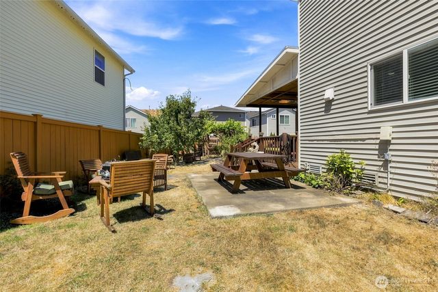3086 Walker Road, Dupont, WA 98327
