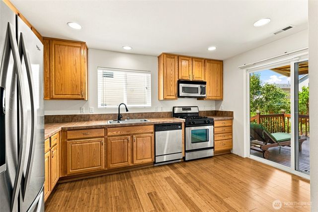 3086 Walker Road, Dupont, WA 98327