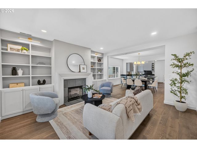 2327 Ne 52ND Ave, Portland, OR 97213