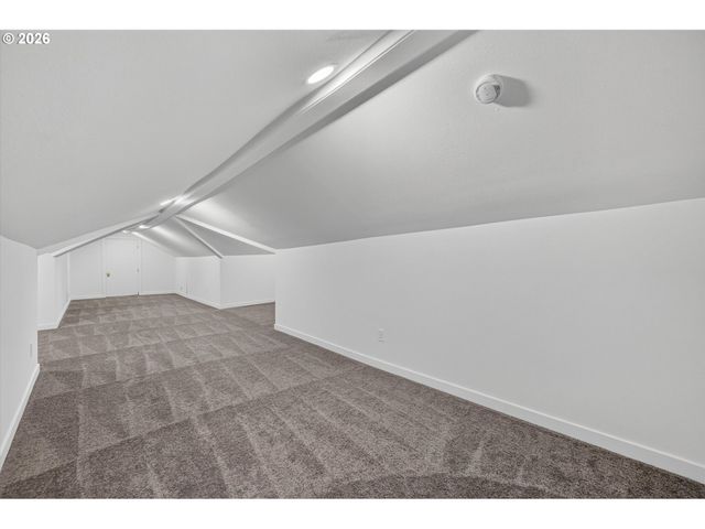 2327 Ne 52ND Ave, Portland, OR 97213