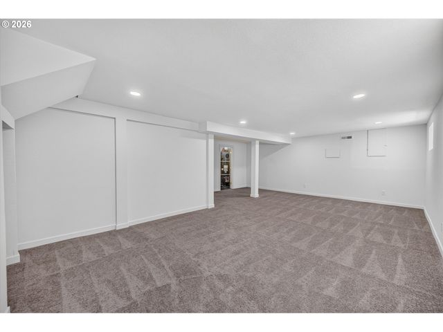 2327 Ne 52ND Ave, Portland, OR 97213