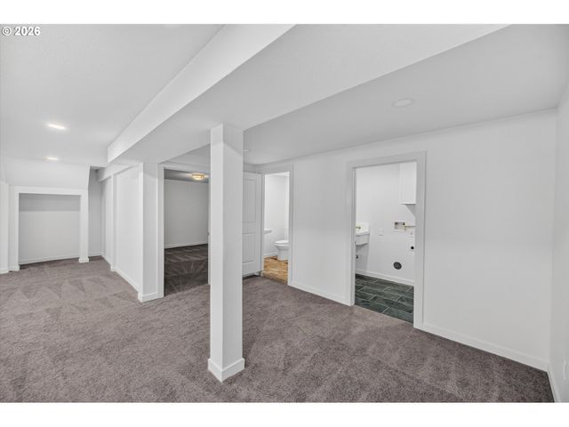 2327 Ne 52ND Ave, Portland, OR 97213