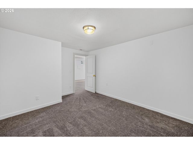 2327 Ne 52ND Ave, Portland, OR 97213