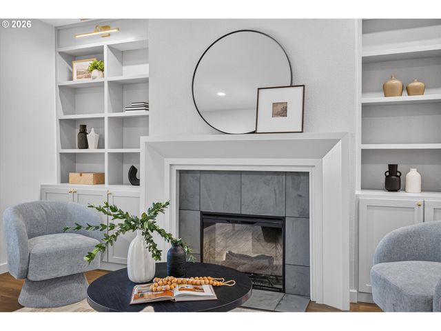 2327 Ne 52ND Ave, Portland, OR 97213
