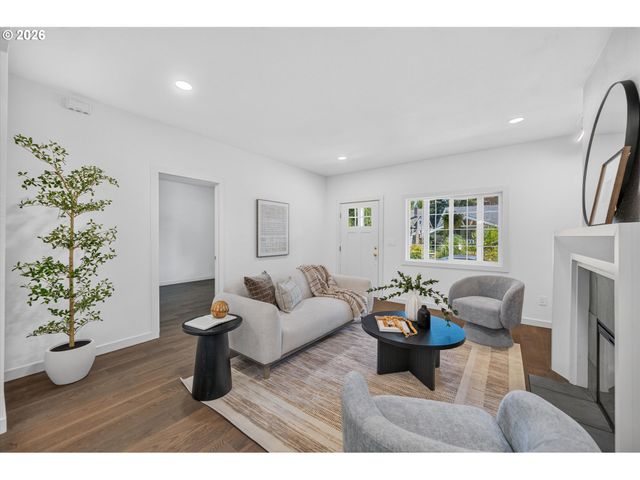 2327 Ne 52ND Ave, Portland, OR 97213