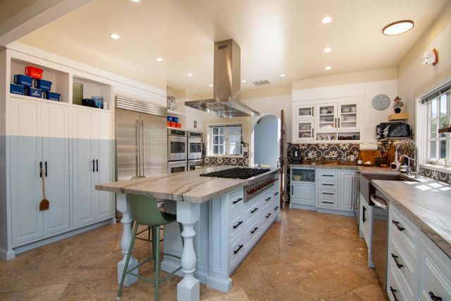 294 W Crestview Drive Drive, Palm Springs, CA 92264