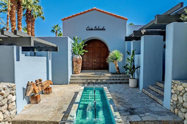 294 W Crestview Drive Drive, Palm Springs, CA 92264