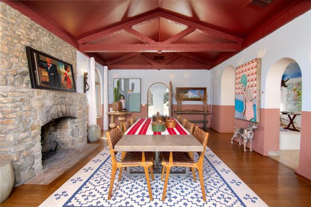 294 W Crestview Drive Drive, Palm Springs, CA 92264