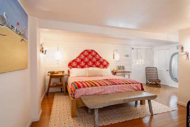 294 W Crestview Drive Drive, Palm Springs, CA 92264