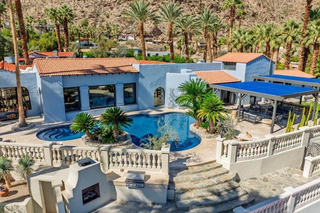294 W Crestview Drive Drive, Palm Springs, CA 92264