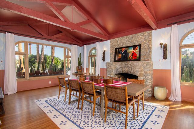 294 W Crestview Drive Drive, Palm Springs, CA 92264