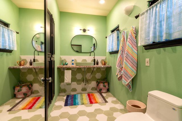 294 W Crestview Drive Drive, Palm Springs, CA 92264