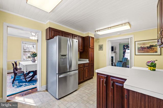 504 TOWSON AVE, Lutherville Timonium, MD 21093