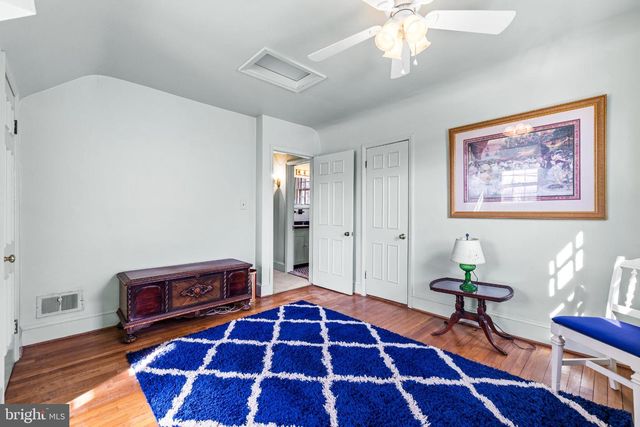 504 TOWSON AVE, Lutherville Timonium, MD 21093