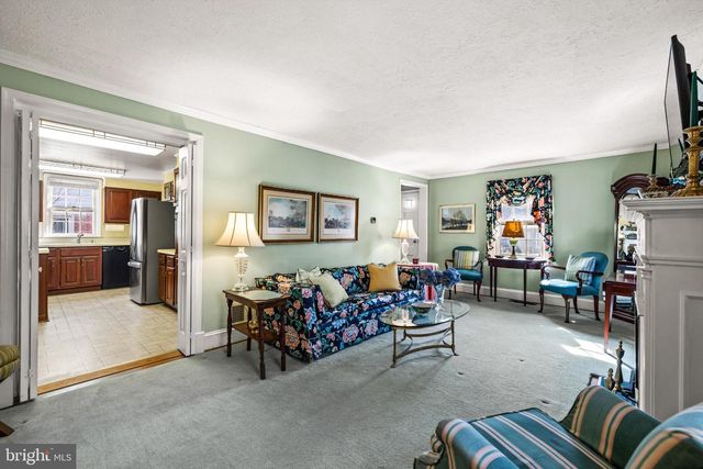 504 TOWSON AVE, Lutherville Timonium, MD 21093