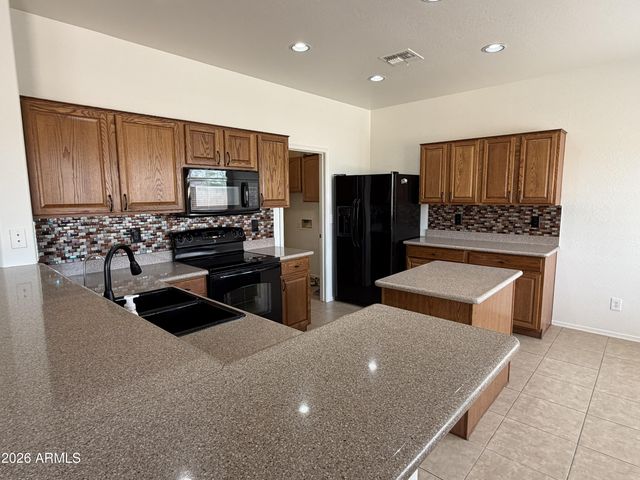 41108 N HUDSON Trail, Anthem, AZ 85086
