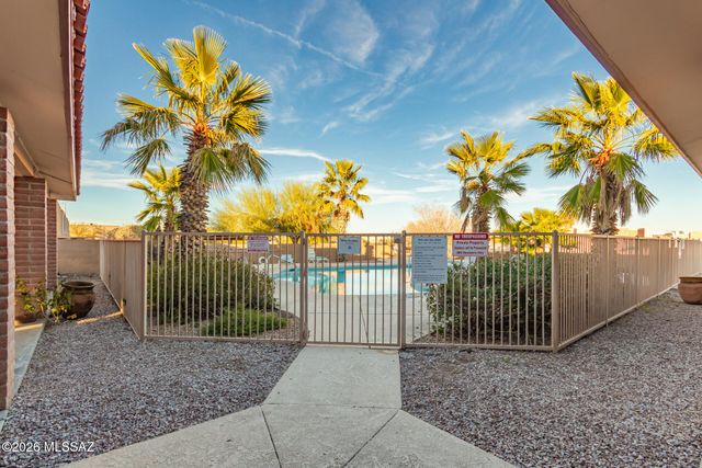 18870 S Esherton Drive, Sahuarita, AZ 85629