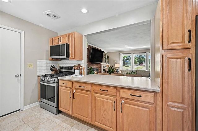 5020 Clark Drive, Roeland Park, KS 66205