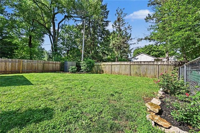 5020 Clark Drive, Roeland Park, KS 66205