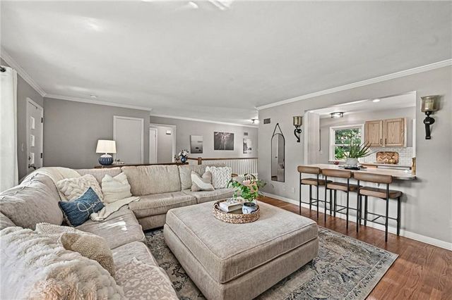 5020 Clark Drive, Roeland Park, KS 66205