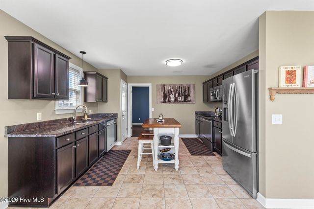 111 Blue Haven Drive, Hubert, NC 28539