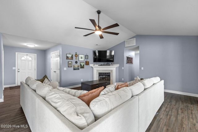 111 Blue Haven Drive, Hubert, NC 28539