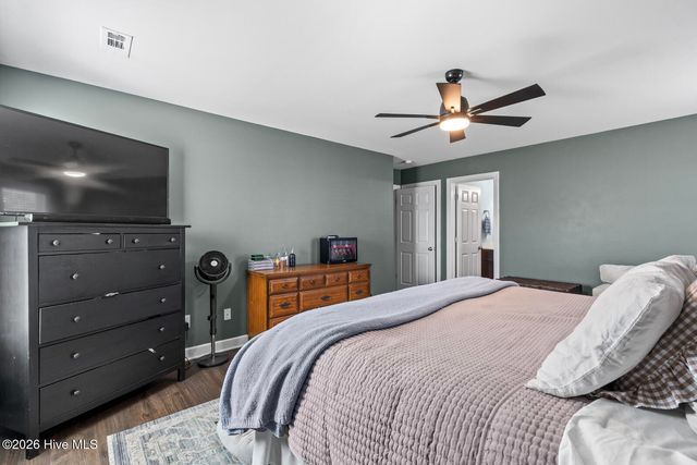 111 Blue Haven Drive, Hubert, NC 28539