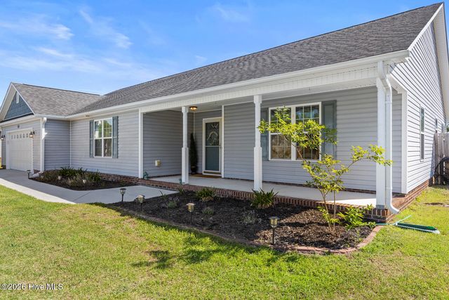 111 Blue Haven Drive, Hubert, NC 28539