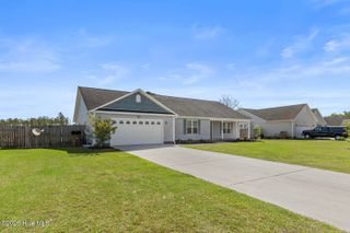 111 Blue Haven Drive, Hubert, NC 28539