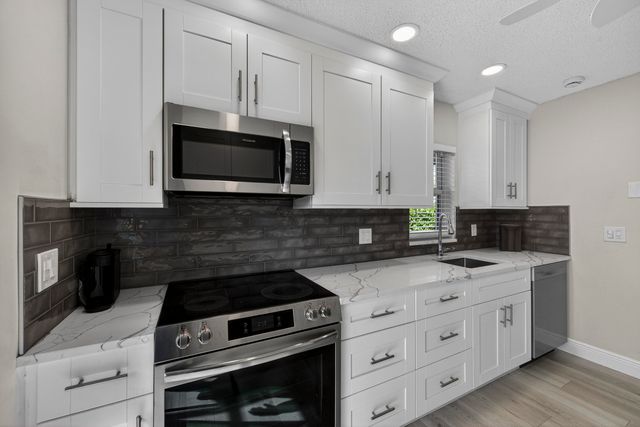 18824 Candlewick Drive, Boca Raton, FL 33496