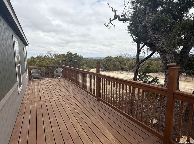 133 CANYON LAKE DR, Bandera, TX 78003