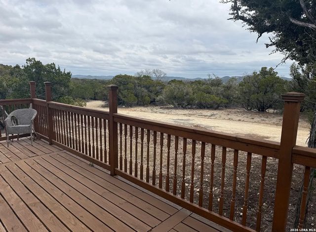 133 CANYON LAKE DR, Bandera, TX 78003