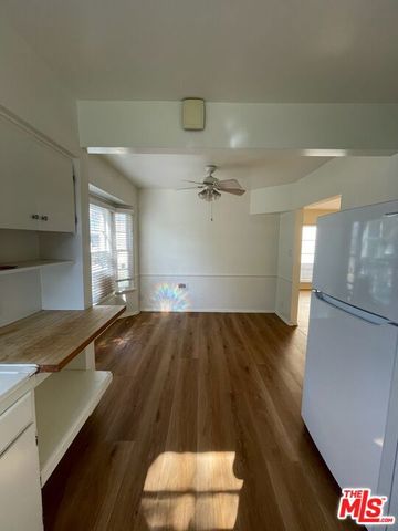 4434 Grand View Boulevard, Los Angeles, CA 90066