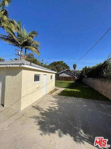 4434 Grand View Boulevard, Los Angeles, CA 90066